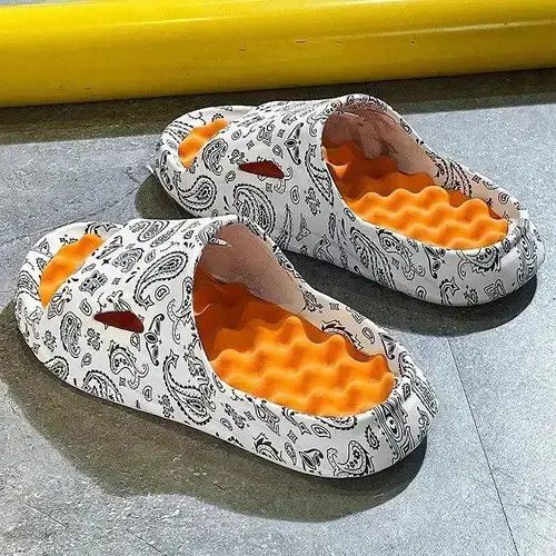 Japanese Brand Summer Shoes Printing Sandals Trend Anti Slip Size US 11 / EU 44 - 1 Thumbnail