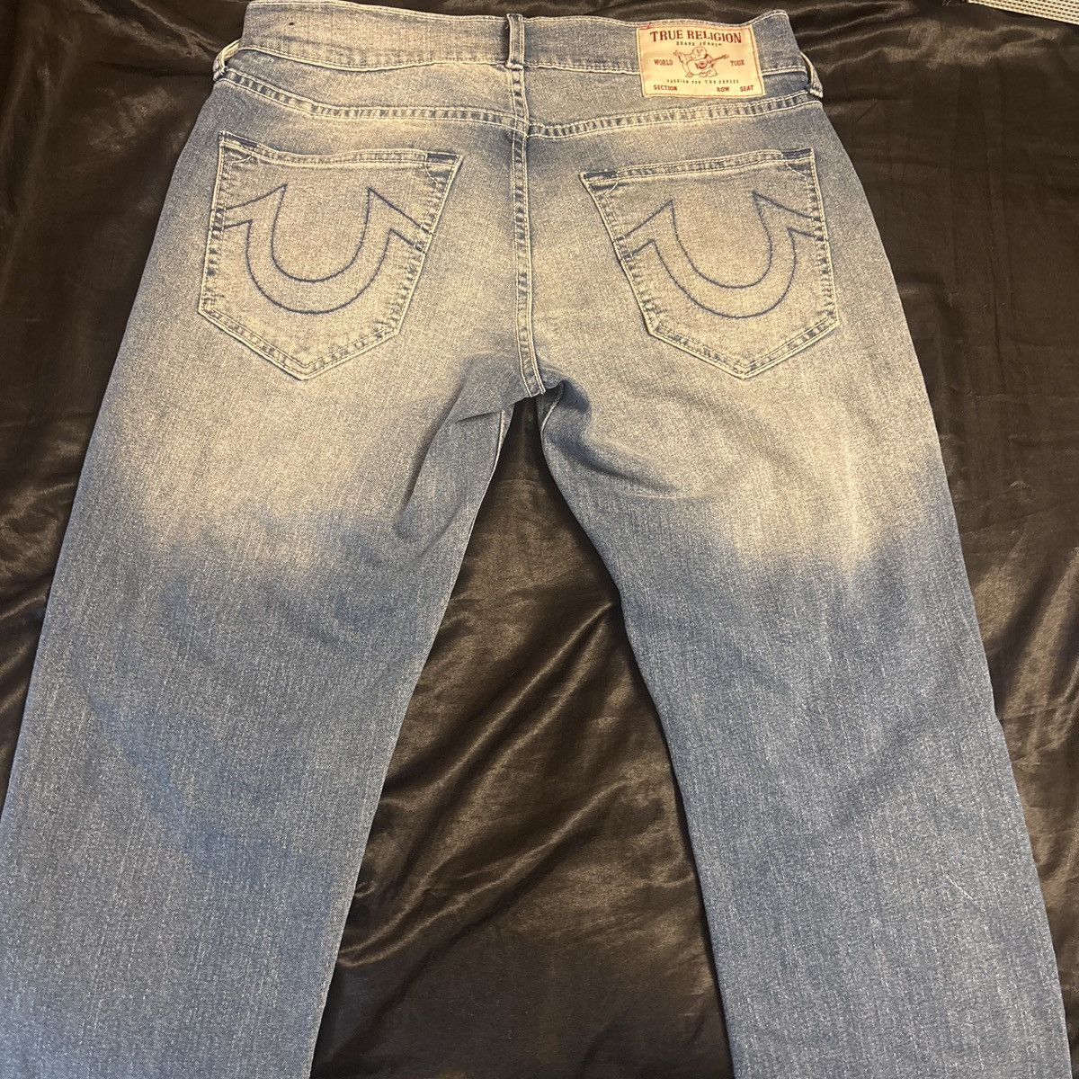 True Religion True Religion light wash denim jeans with a relaxed fit Size US 30 / EU 46 - 2 Thumbnail