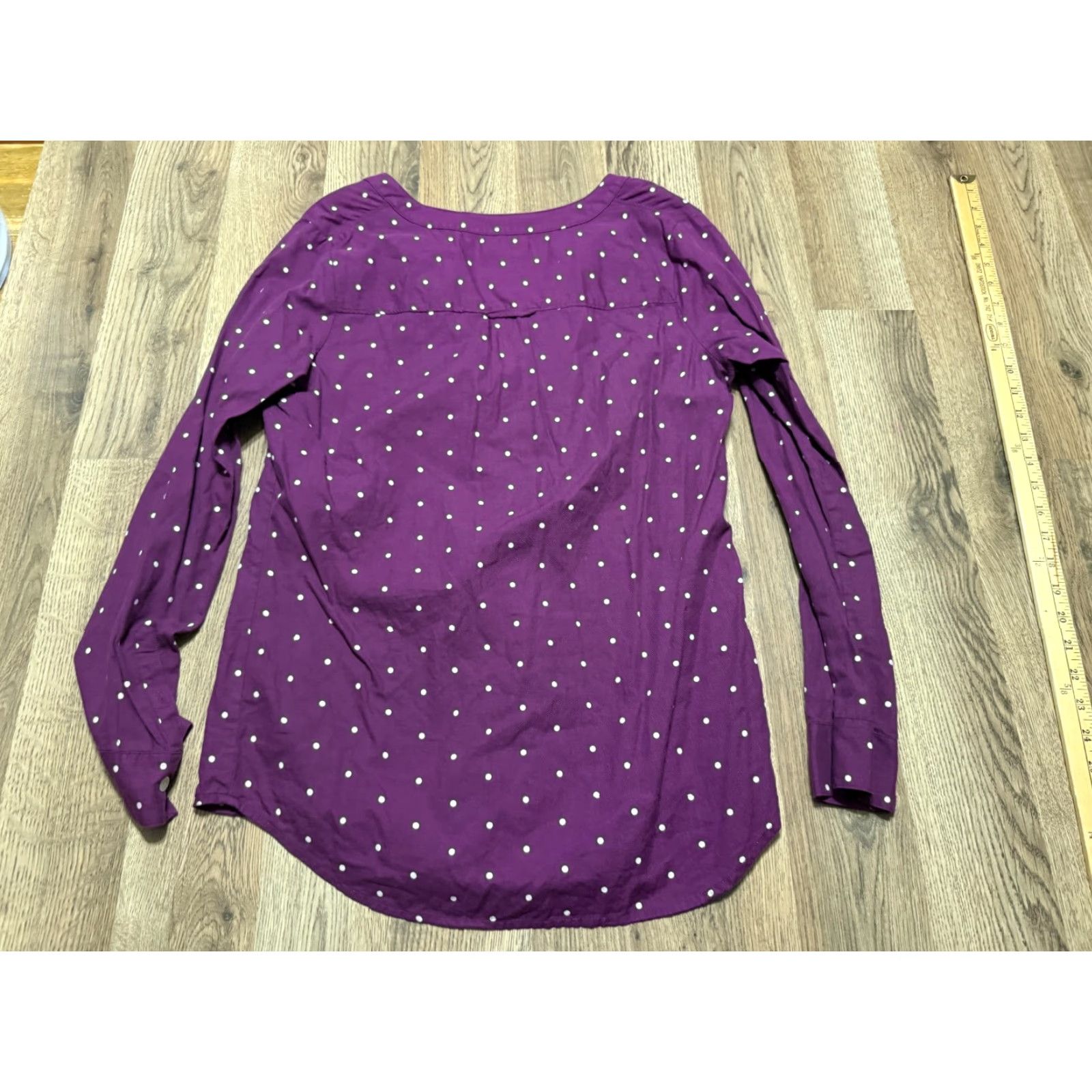 Croft & Barrow Croft & Barrow Shirt Women's Small Purple Polka Long Sleeve Button Up Size S / US 4 / IT 40 - 2 Thumbnail