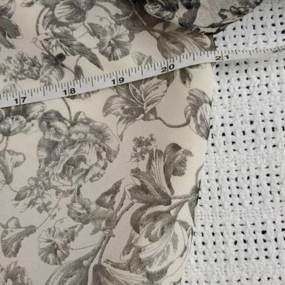 Laura Ashley Laura Ashley Sheer Floral Ruffled Lined Button Down Long Sle Size L / US 10 / IT 46 - 9 Thumbnail