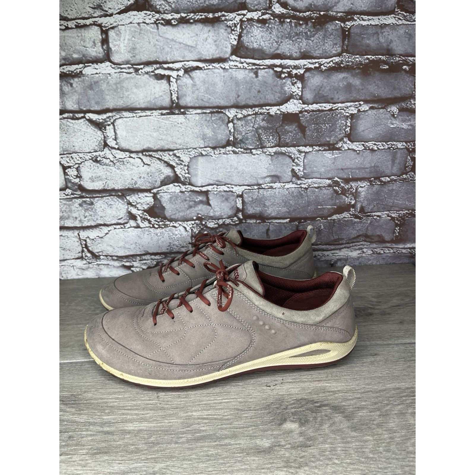 Ecco ECCO Biom Yak Gray Nubuck Leather Spike Less Golf Shoes Wome Size US 10.5 / IT 40.5 - 2 Thumbnail