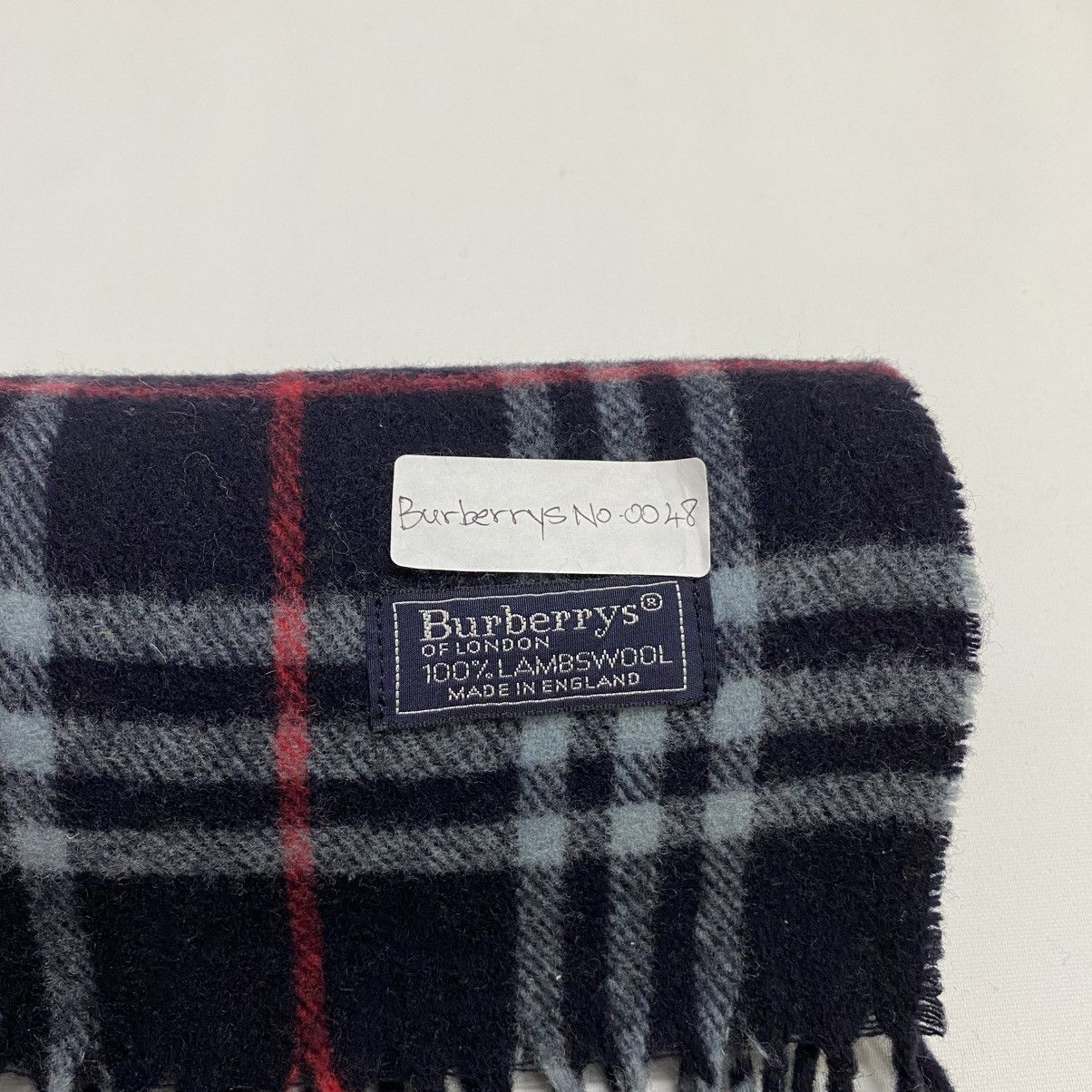 Burberry BURBERRYS SCARF MUFFLER BUR0048 Size ONE SIZE - 9 Thumbnail