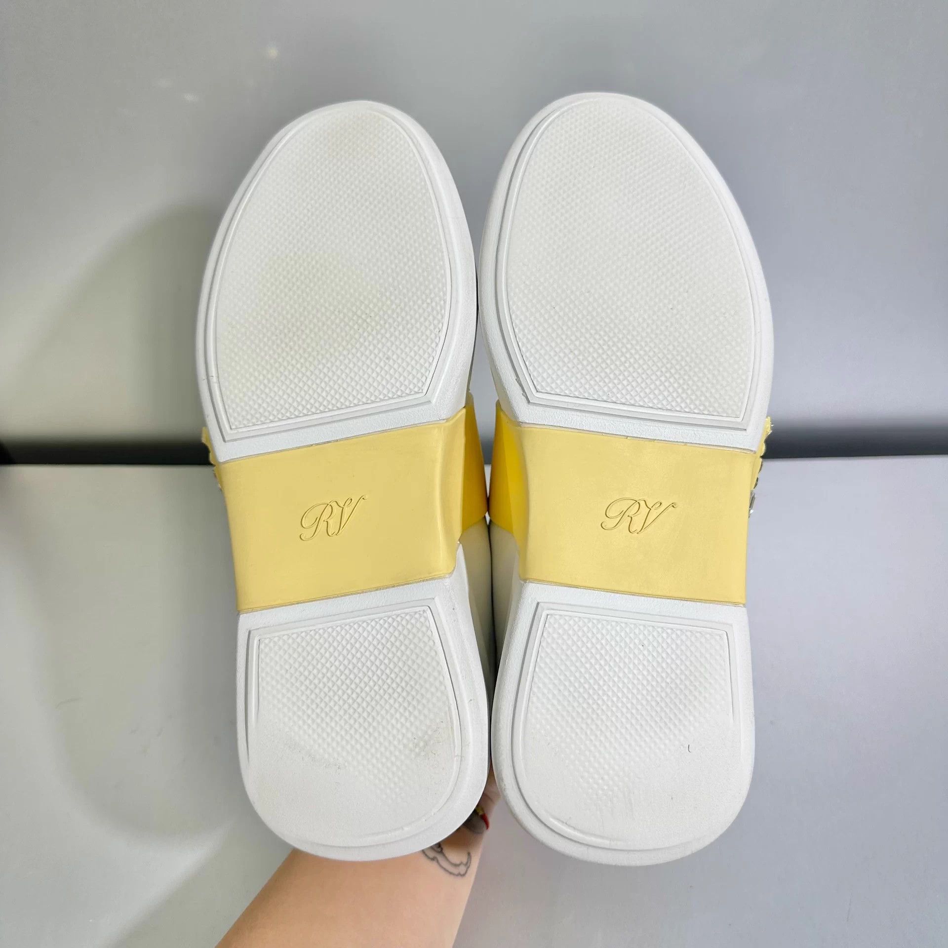 Roger Vivier Roger Vivier white & yellow crystal buckle sneakers 36 Size US 5 / IT 35 - 7 Thumbnail