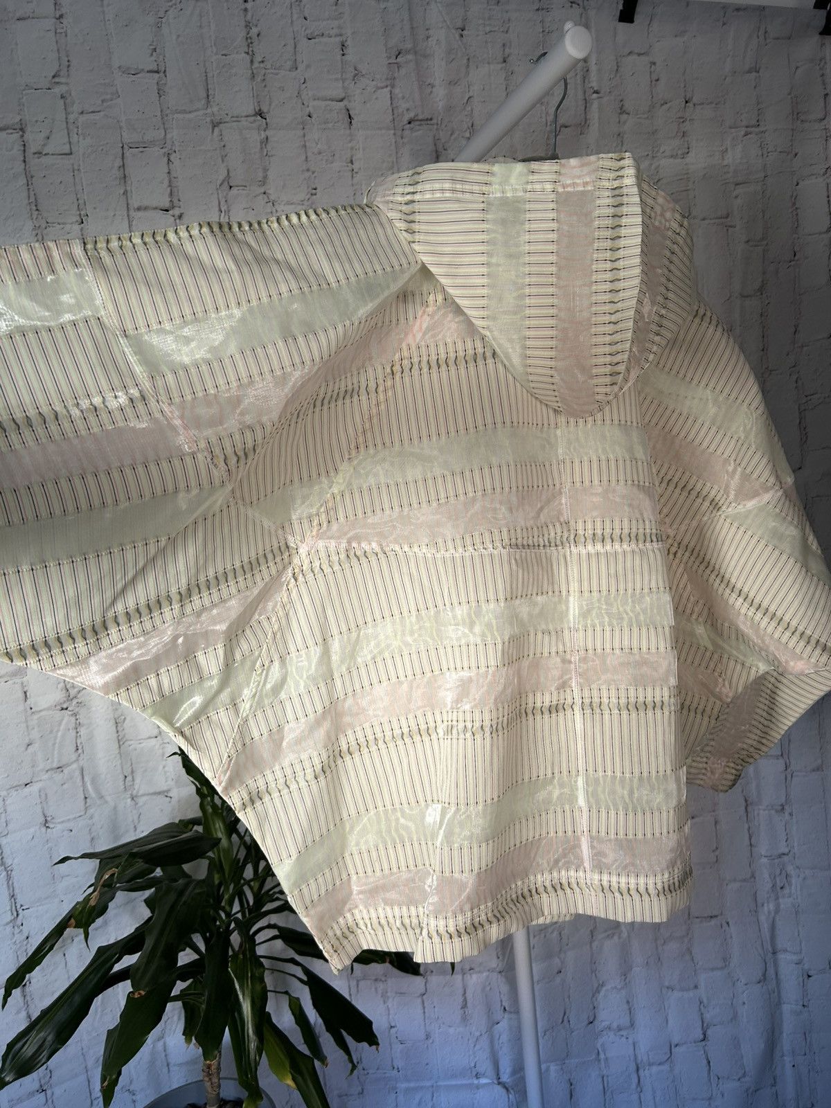 Nike Nike Striped Translucent Oversized Hooded Jacket Size S / US 4 / IT 40 - 9 Thumbnail