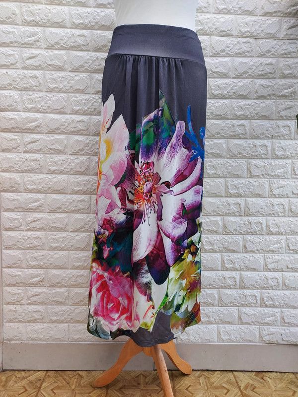 The Difference James Lakeland floral print long skirt 12/14 Size 32" / US 10 / IT 46 - 1 Thumbnail