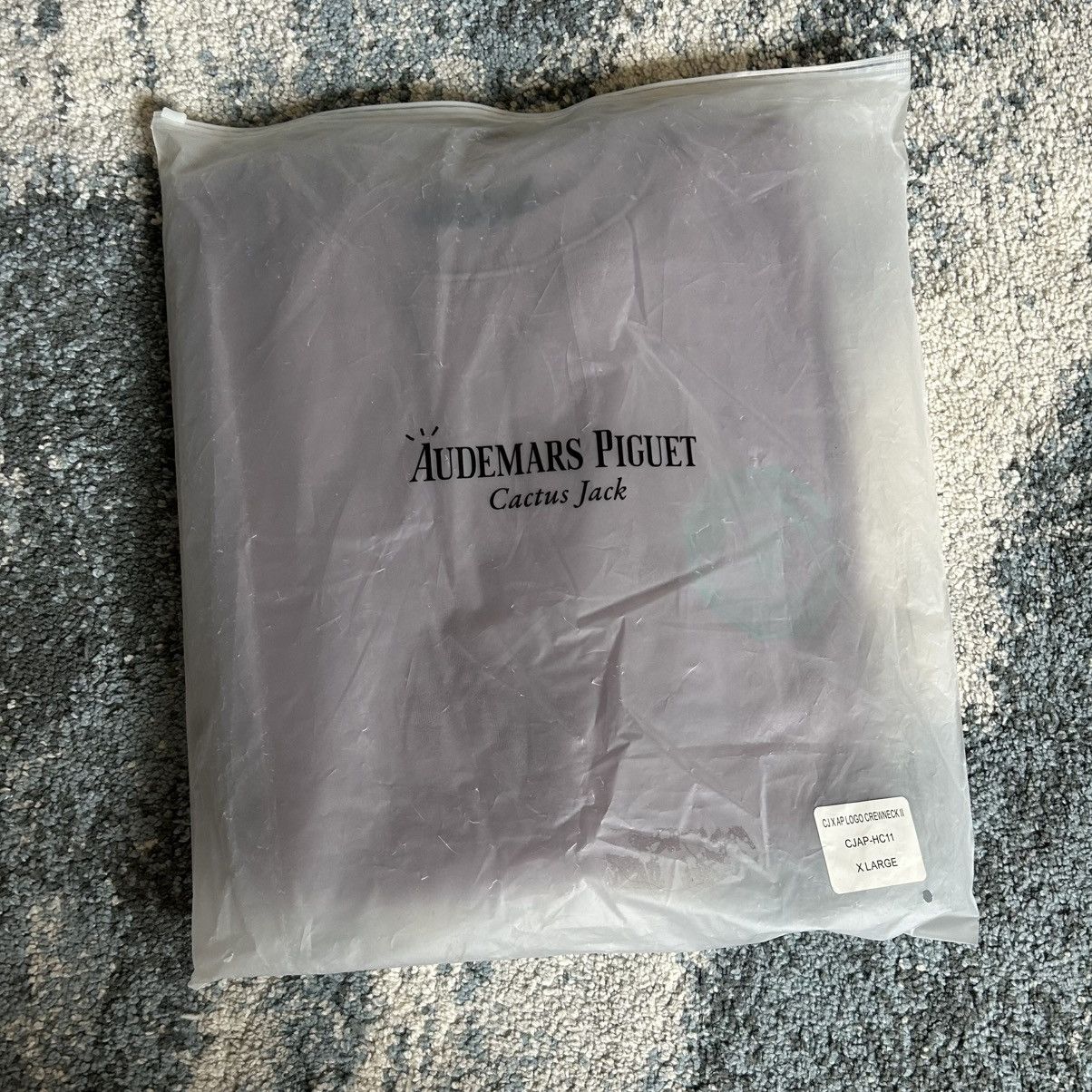 Audemars Piguet × Travis Scott Cactus Jack AP Le Brassus Switzerland Royal Oak Crewneck Size US XL / EU 56 / 4 - 3 Thumbnail