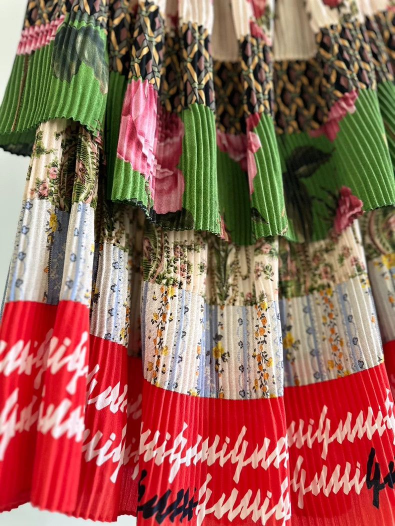 Gucci GucciPleated skirt 2503-Nextarrow Size 25" / US 0 / IT 36 - 2 Thumbnail