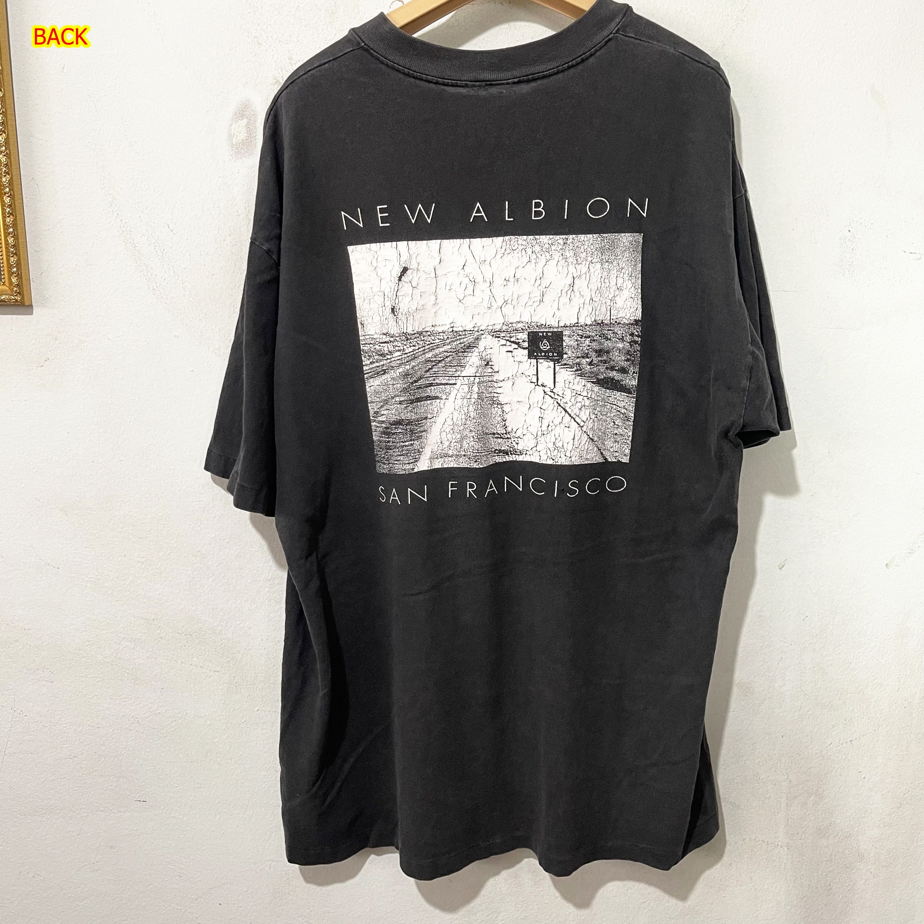 Vintage Vintage 90s New Albion San Francisco T-Shirt Size US XL / EU 56 / 4 - 1 Thumbnail