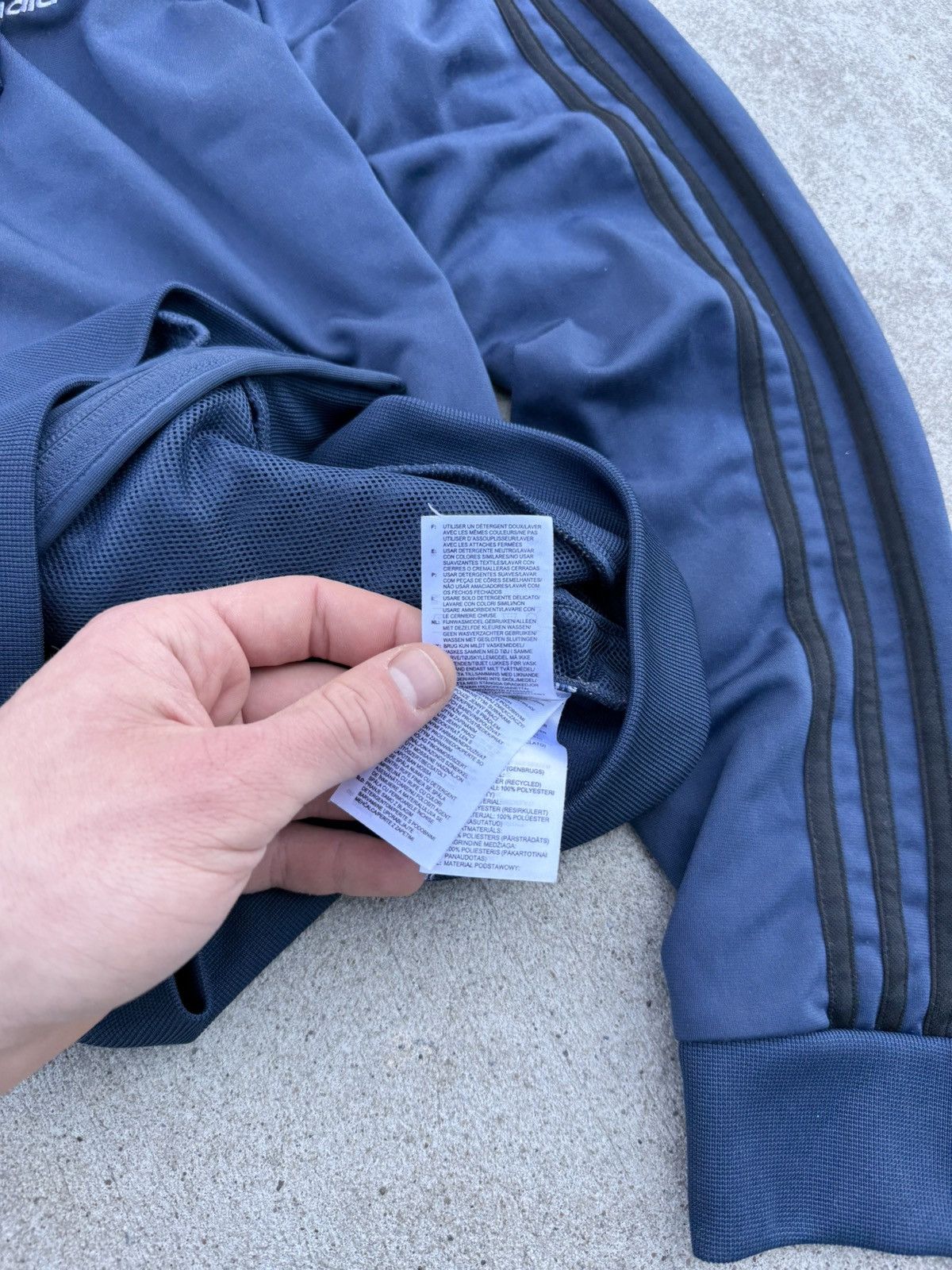 Adidas Vintage Adidas y2k streetwear old school track jacket Size US M / EU 48-50 / 2 - 8 Thumbnail