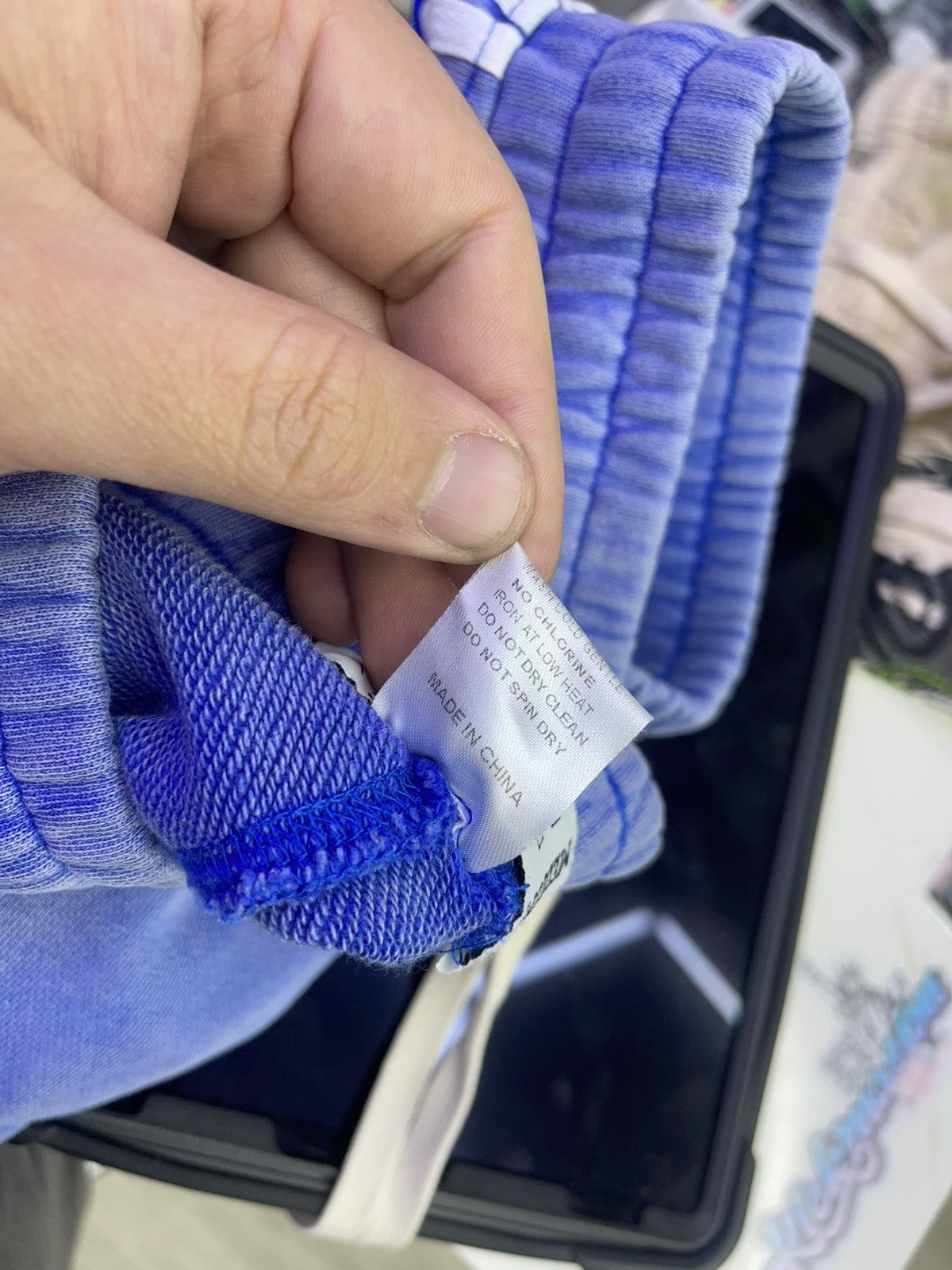 Vale Vale lives “insignia” Sweatpants (blue) Size US 30 / EU 46 - 4 Thumbnail