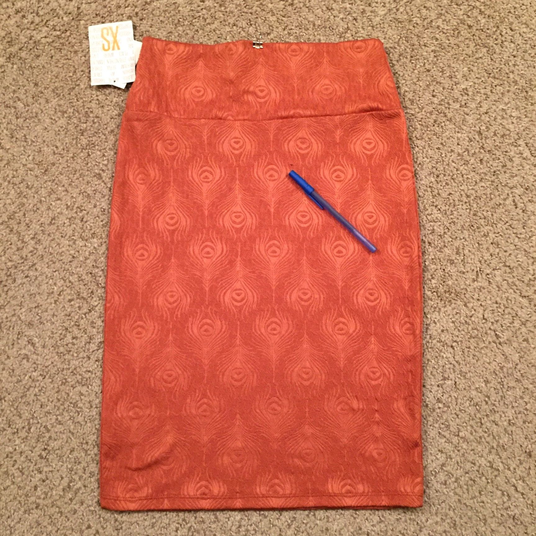 Vintage LuLaRoe Skirt XS Orange Geometric Knee Length Unlined Pull On Women Regular Polyester Spandex Knit Casual Vintage? No. Size 26" / US 2 / IT 38 - 6 Thumbnail