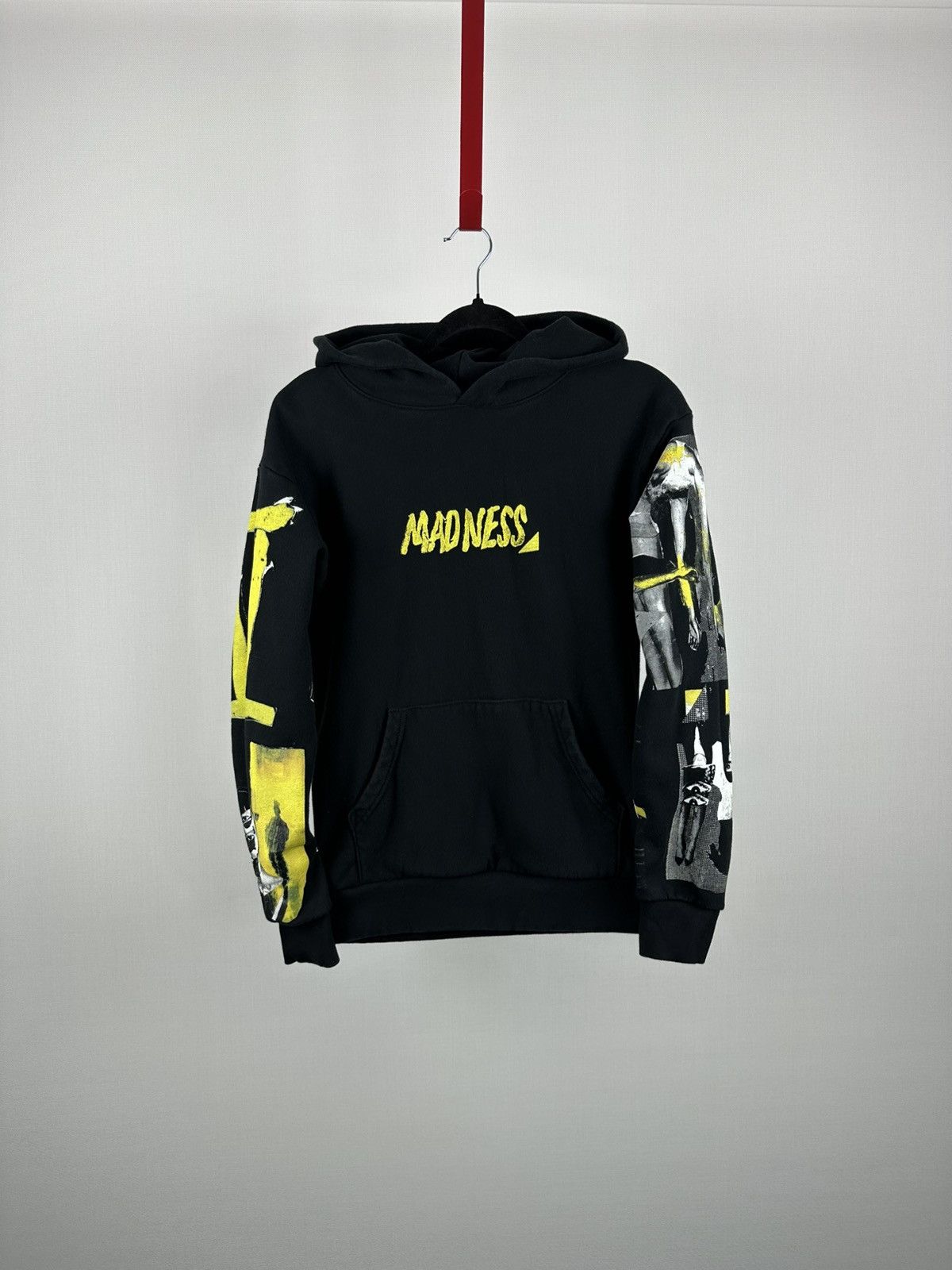 XO NWT2020 THE WEEKND MADNESS XO Collage Logo Pullover Black Size US S / EU 44-46 / 1 - 8 Thumbnail