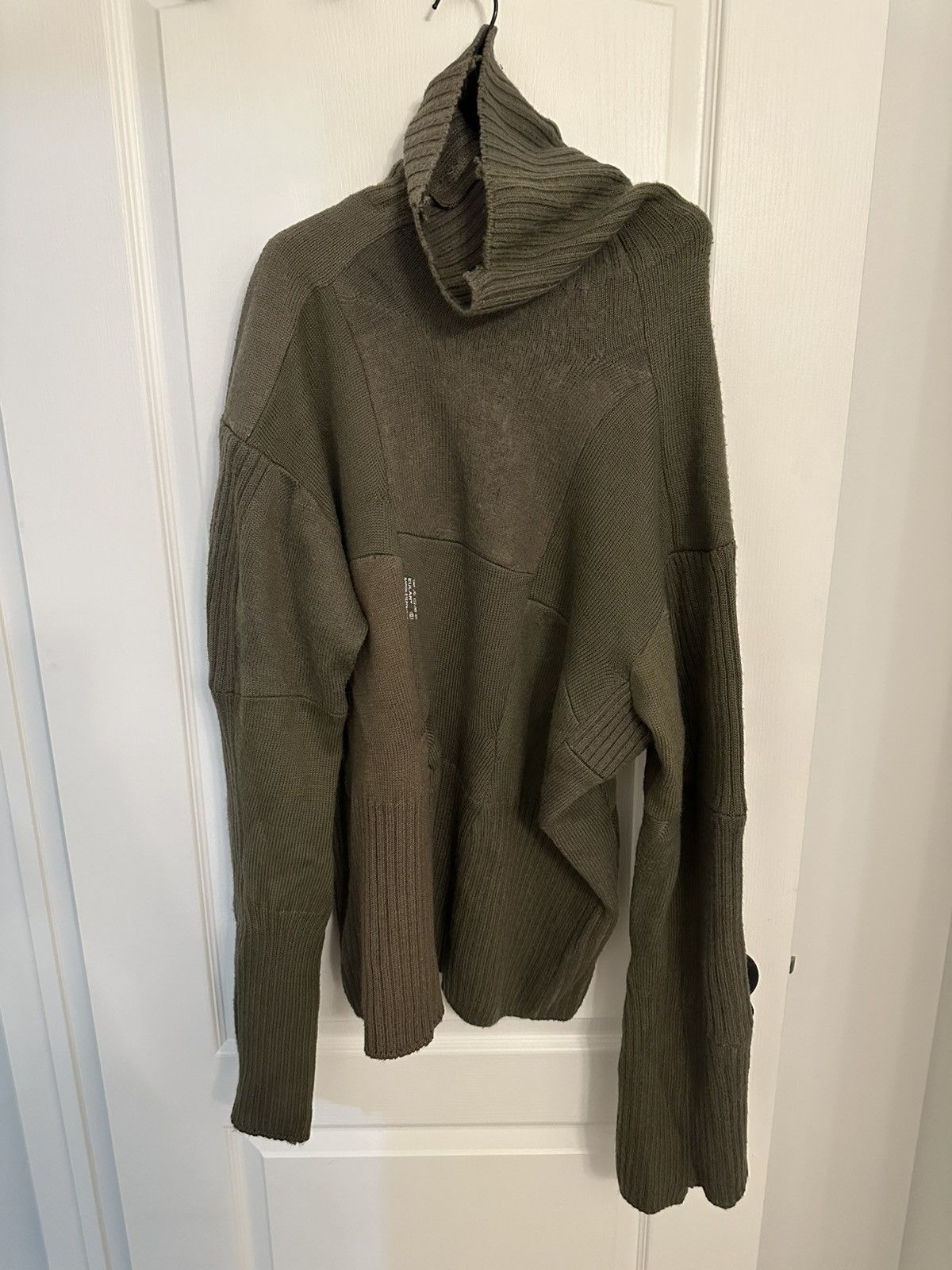 トップス BALENCIAGA Upcycled Socks Sweater Balenciaga Upcycled Socks Sweater | Saks Fifth Avenue