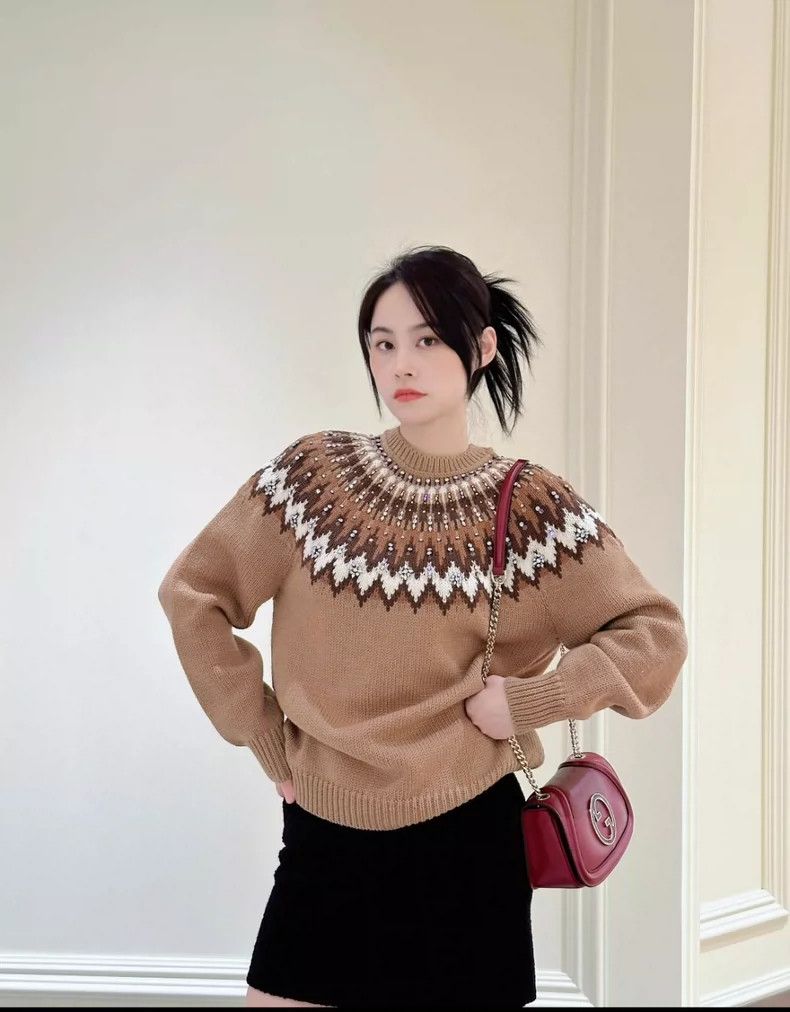 Gucci Gucci 25 new shiny diamond knitted woolen sweaters 2504-Nex Size XXS / US 00 / IT 34 - 9 Thumbnail
