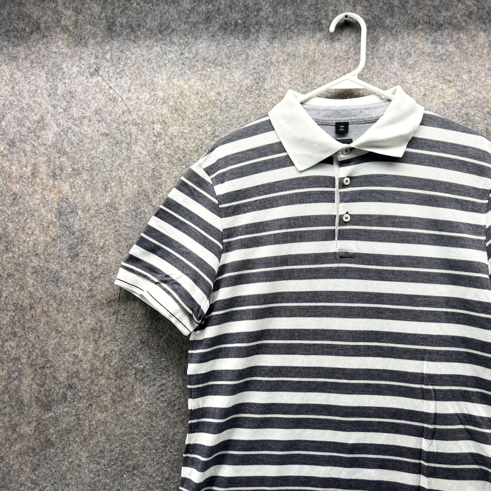 Hugo Boss VINTAGE Hugo Boss Polo Shirt Men Large Adult White Gray Striped Preppy Cotton vtg Size US L / EU 52-54 / 3 - 3 Thumbnail