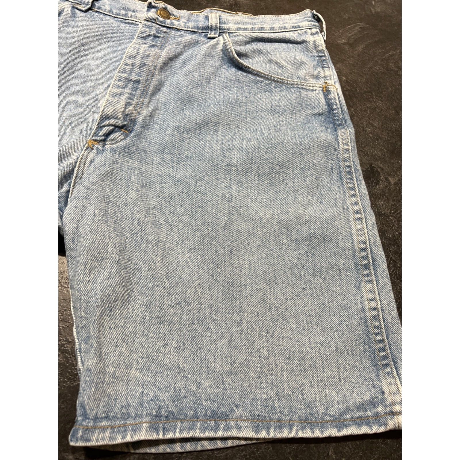 Wrangler Wrangler Bermuda Shorts Men 36 Relaxed Blue Denim 8" Inseam Pockets Cotton Casual 90s Cowboy Logo Vintage: NoMens Size US 36 / EU 52 - 2 Thumbnail