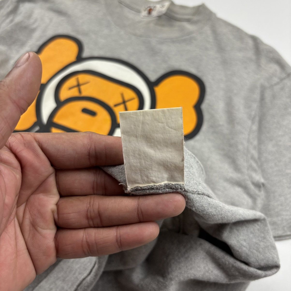 Bape × Kaws Bape x KAWS Baby Milo Shirt Size US S / EU 44-46 / 1 - 6 Thumbnail