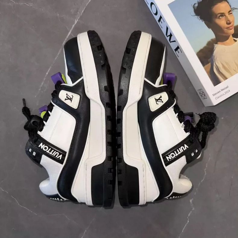 Louis Vuitton Sneakers 40.5 Size Second Hand-2507