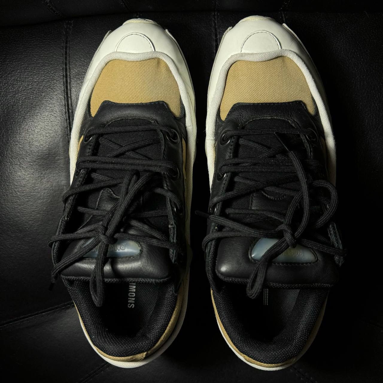 Adidas × Raf Simons 8,5us Adidas Raf Simons Ozweego Cream White khaki Size US 8.5 / EU 41-42 - 6 Thumbnail
