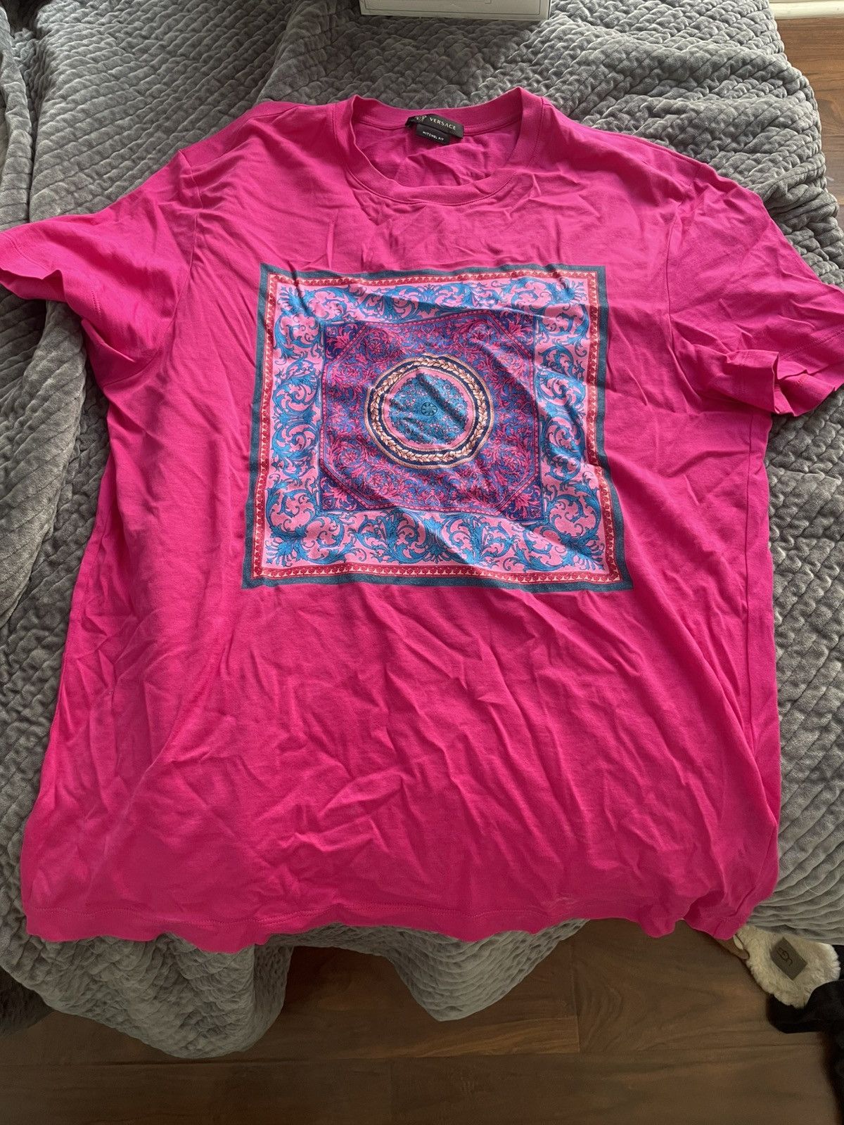 Versace Pink Versace Rug Tee size small Size US S / EU 44-46 / 1 - 2 Thumbnail
