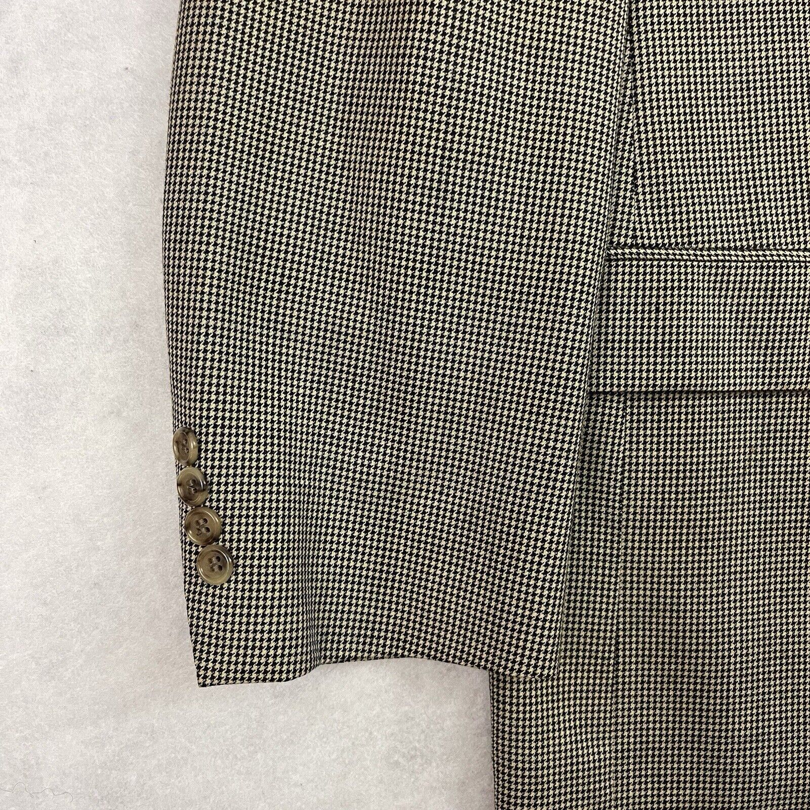 Brooks Brothers BROOKS BROTHERS Blazer Mens 44 R Beige Wool Houndstooth Size 44R - 12 Thumbnail