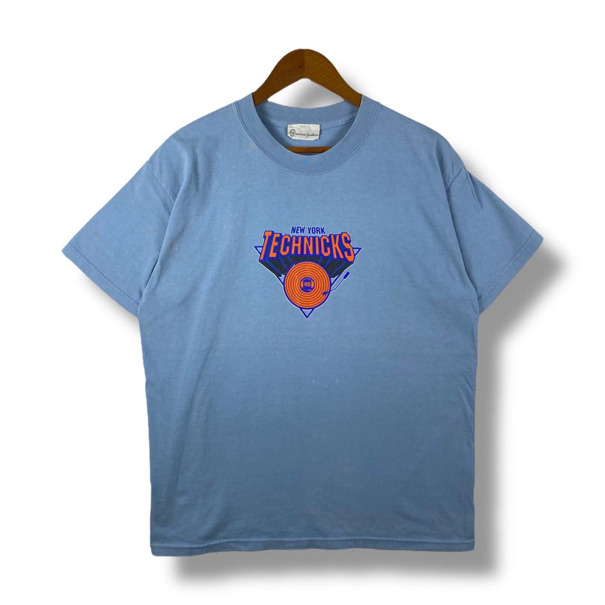 Vintage Vintage 00's NEW YORK TECHNICKS American Junkies Tee Shirt Size US L / EU 52-54 / 3 - 1 Thumbnail