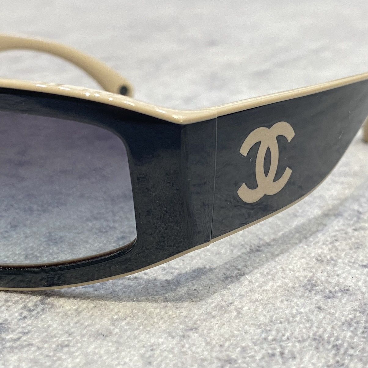 Chanel CHANEL 0CH6057 C534S6 Size ONE SIZE - 2 Thumbnail