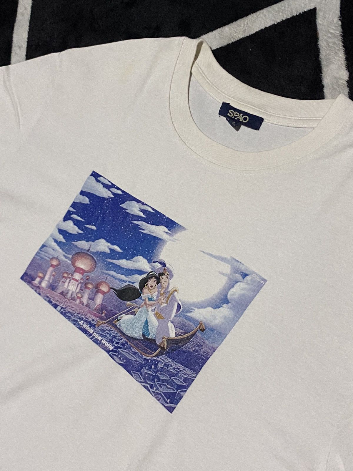 Disney × Japanese Brand Crazy aladdin disney a whole new world graphic tee Size US S / EU 44-46 / 1 - 4 Thumbnail