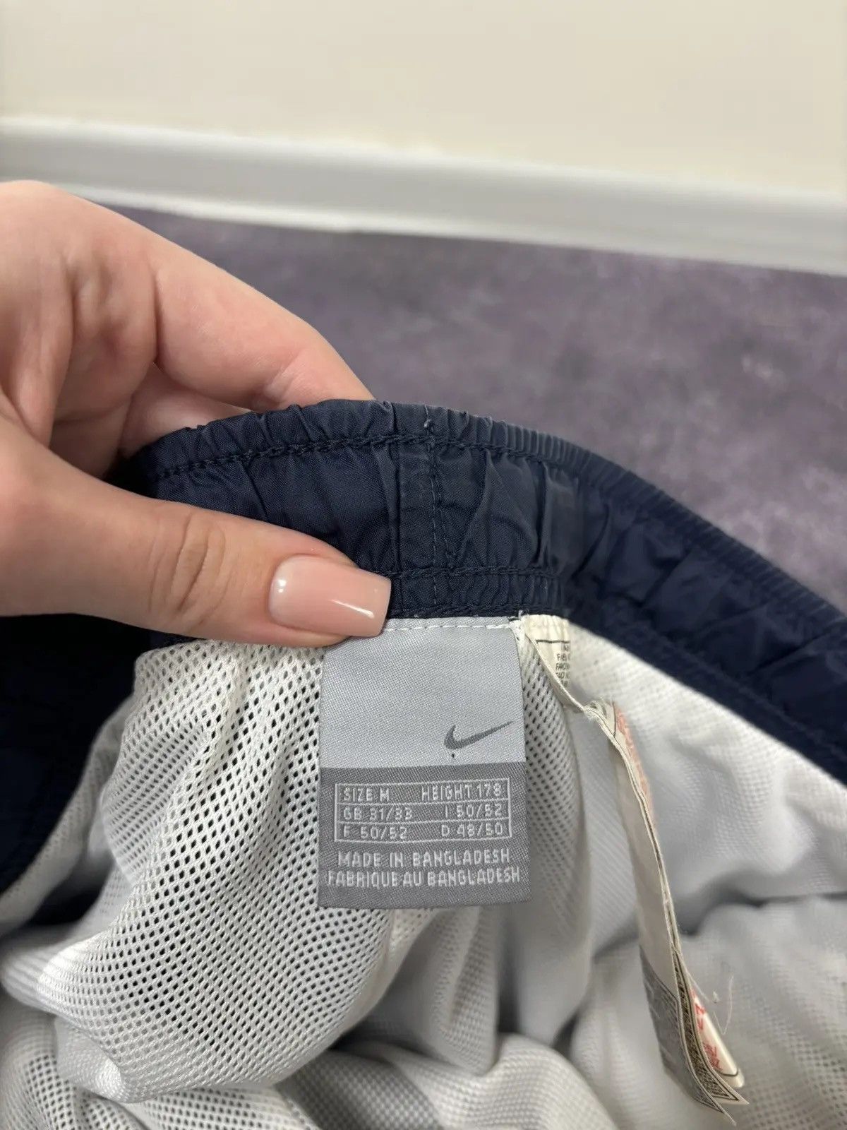 Nike × Vintage Vintage Nike Y2K Swoosh Retro Hype Baggy Nylon Track Pants Size US 32 / EU 48 - 11 Thumbnail