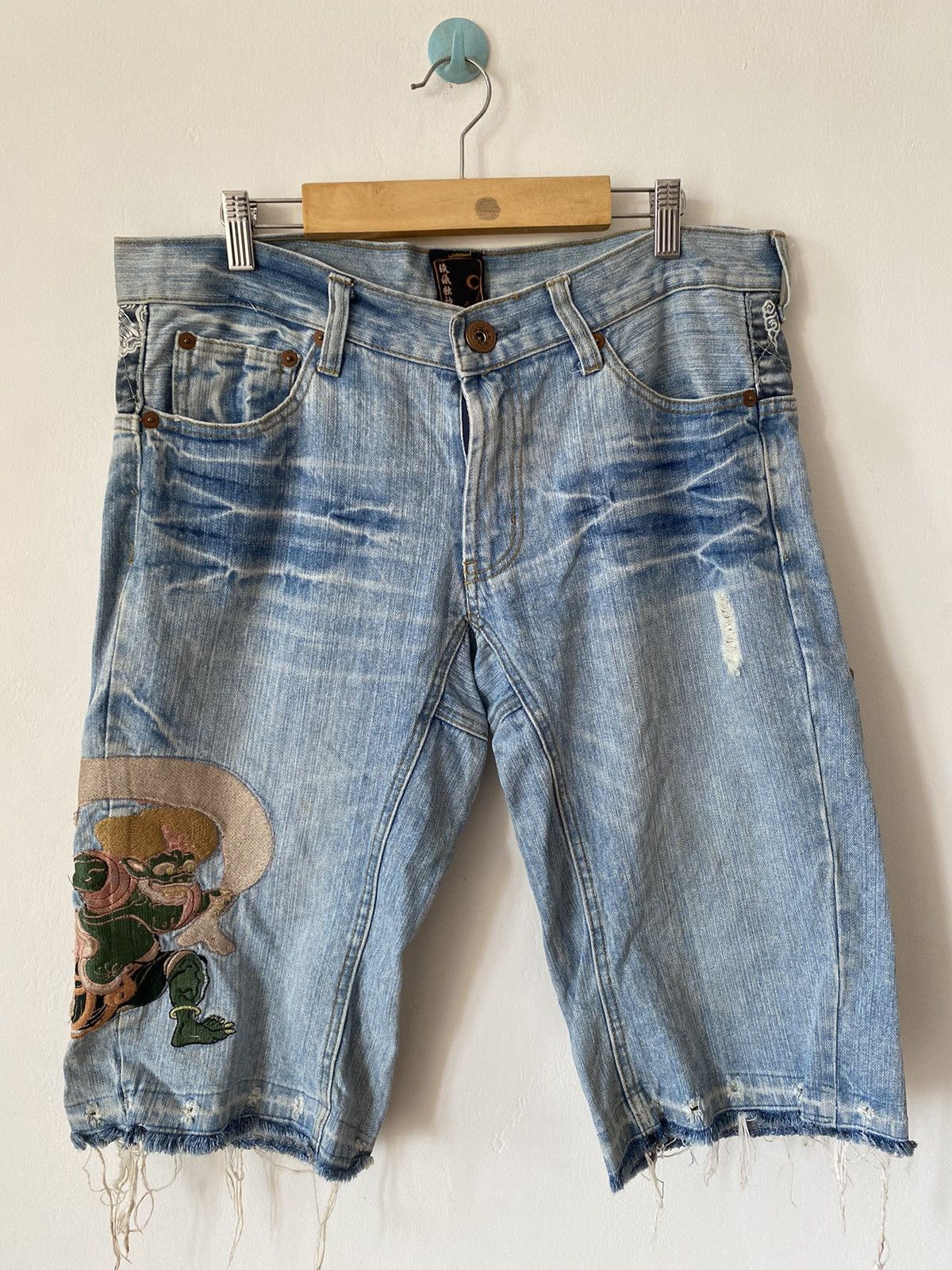 Denim & Co. × Japanese Brand Sukajan embroidery denim shorts pants Size US 36 / EU 52 - 2 Thumbnail