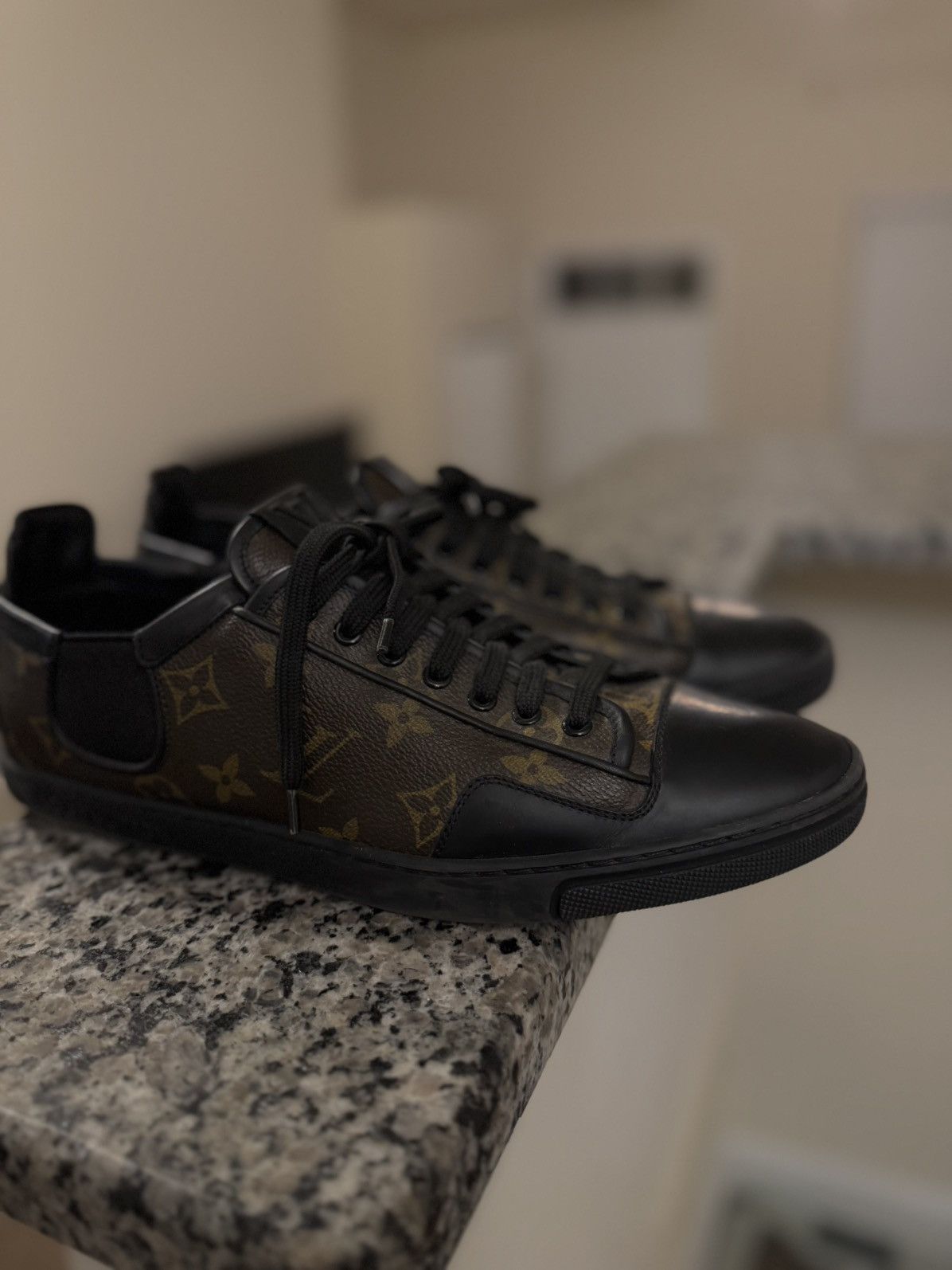 Louis Vuitton 7.5LV/8.5US Louis Vuitton Mens Brown Sneakers Monogram 🧼 Size US 8.5 / EU 41-42 - 2 Thumbnail