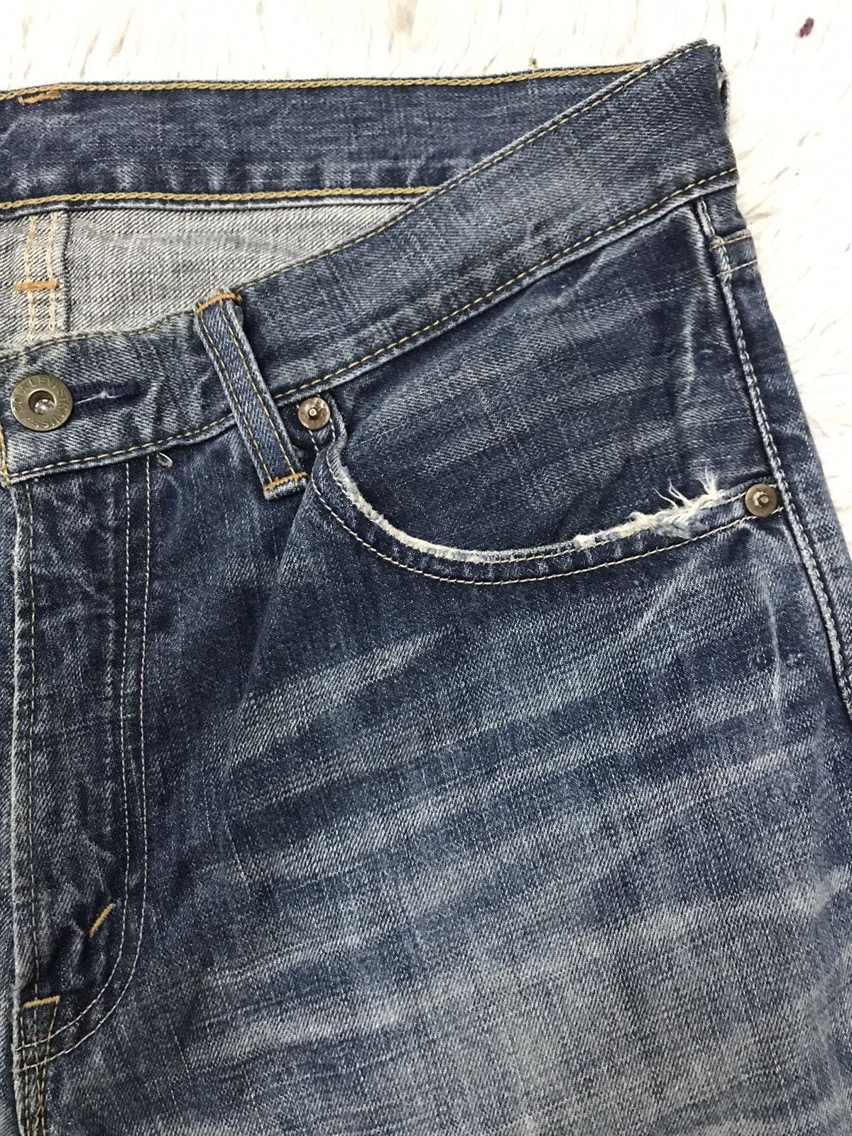 Levi's Vintage Clothing Vintage Levis Lot 502 Regular Cut Distressed Denim Jeans Size US 32 / EU 48 - 7 Thumbnail