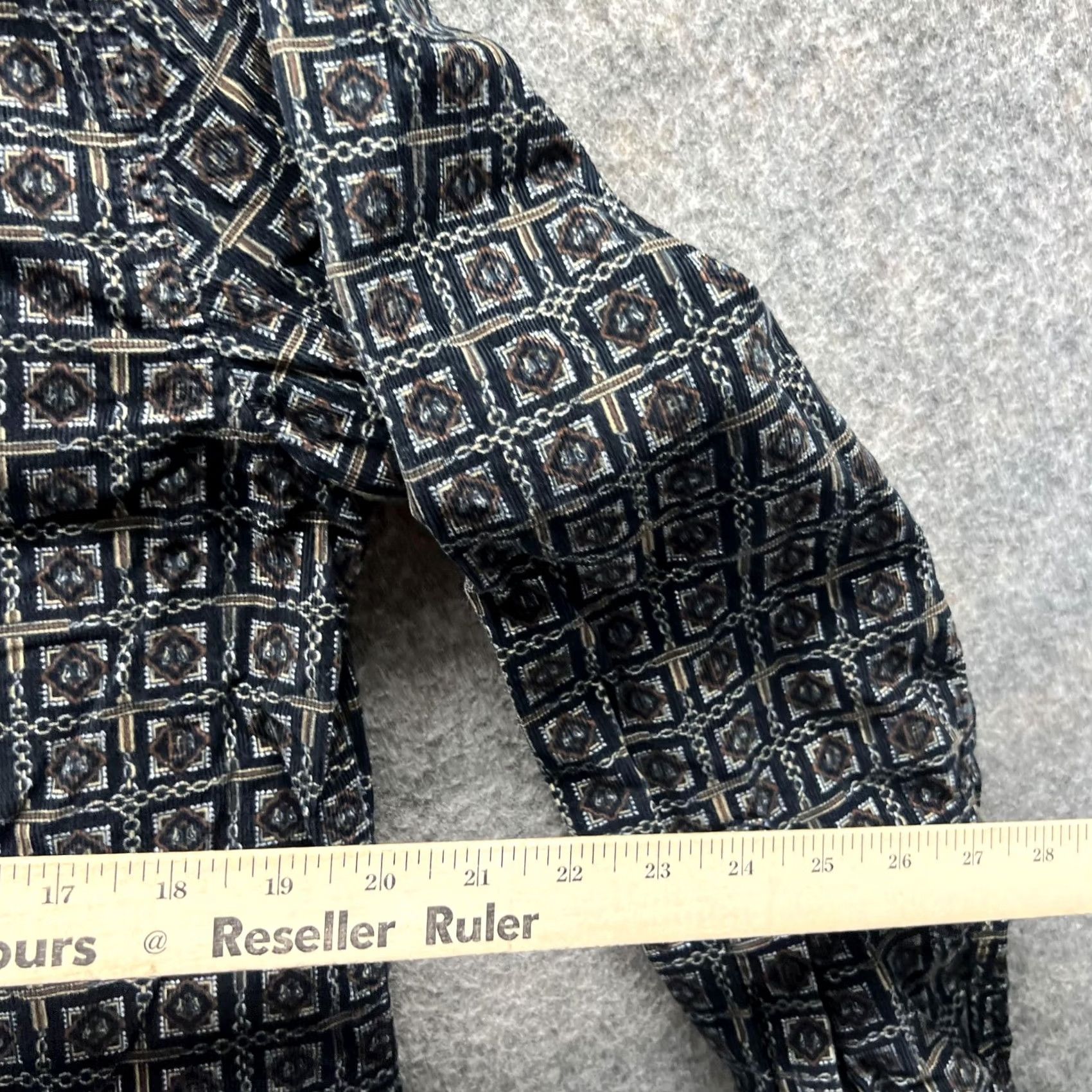 Banana Republic VINTAGE Banana Republic Shirt Men Small Adult Black Casual Button Down All over Print Size US S / EU 44-46 / 1 - 4 Thumbnail