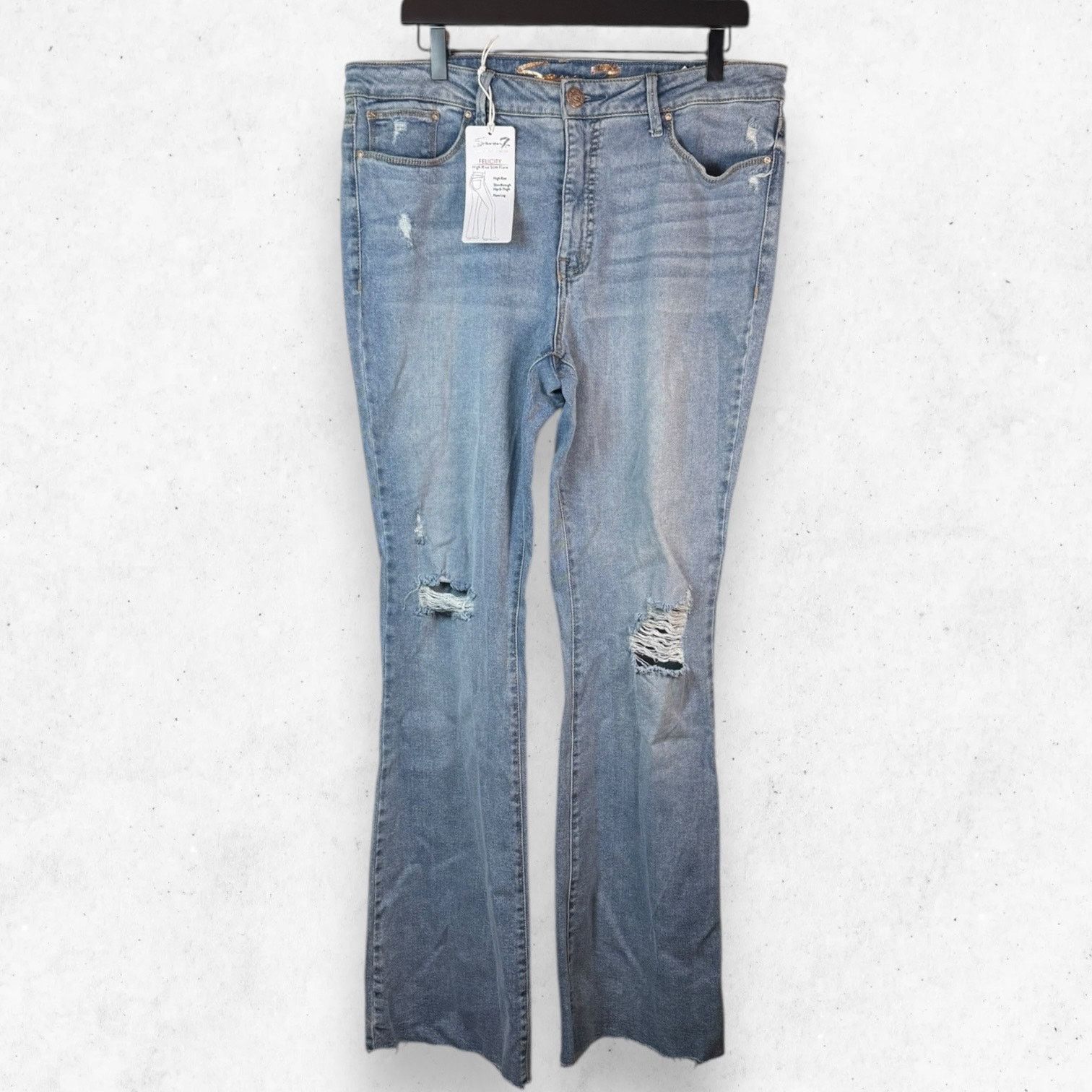 Seven 7 NWT Seven 7 Jeans Women's 12 High Rise Slim Flare "Felicity" Size 34" / US 12 / IT 48 - 1 Thumbnail
