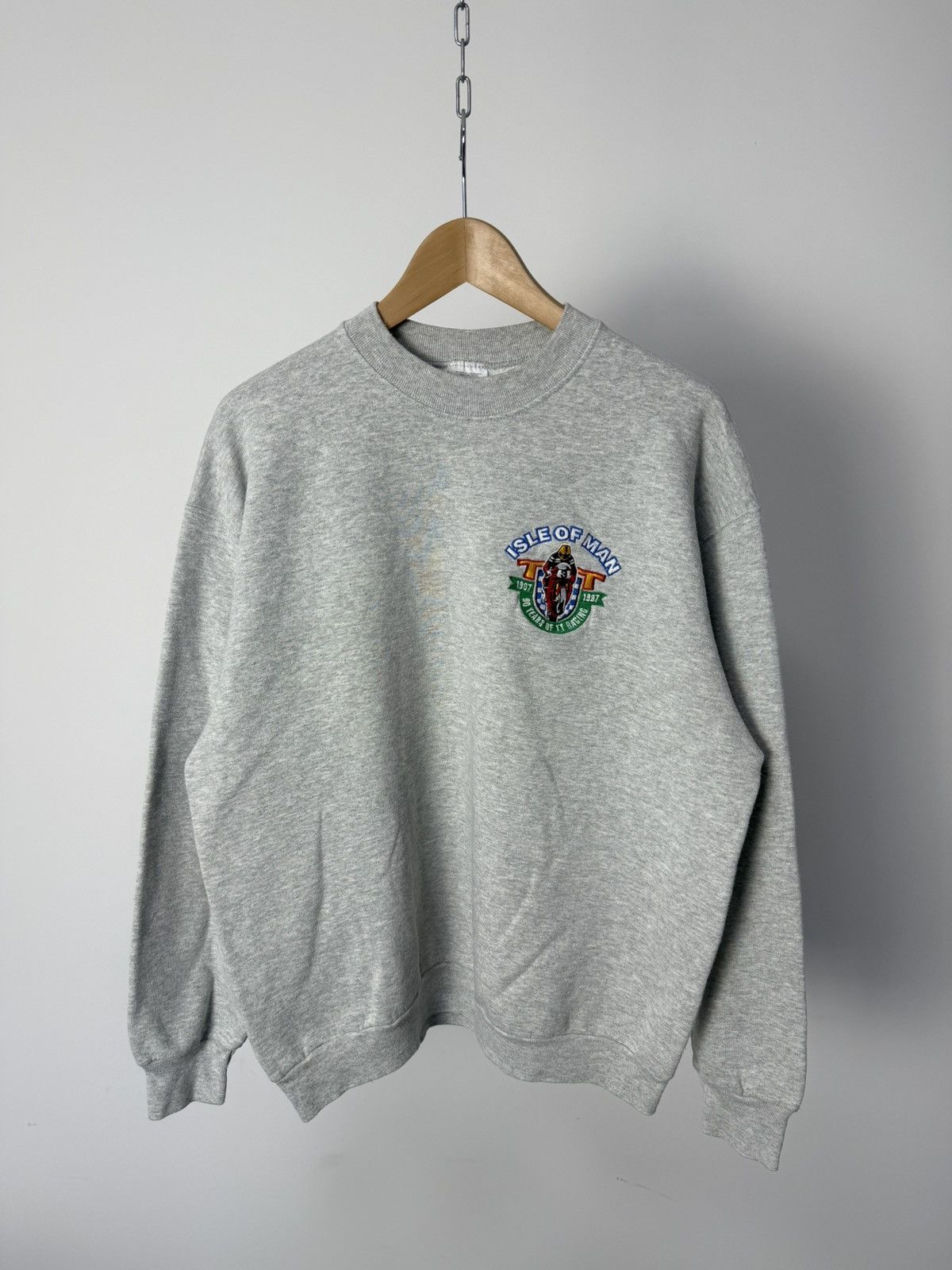 Vintage Vintage 90s Isle Of Man Racing Sweatshirt Size US L / EU 52-54 / 3 - 3 Thumbnail