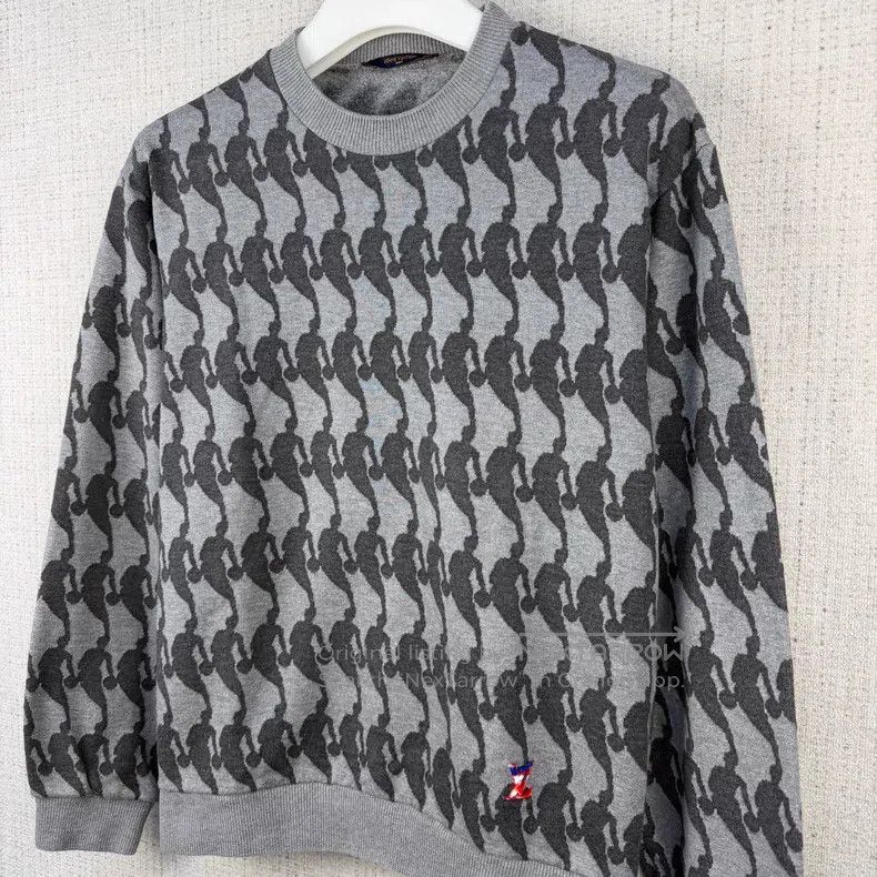 Louis Vuitton Louis Vuitton NBA Logo Full Print Knit Crew Neck Sweatshir Size US M / EU 48-50 / 2 - 2 Thumbnail