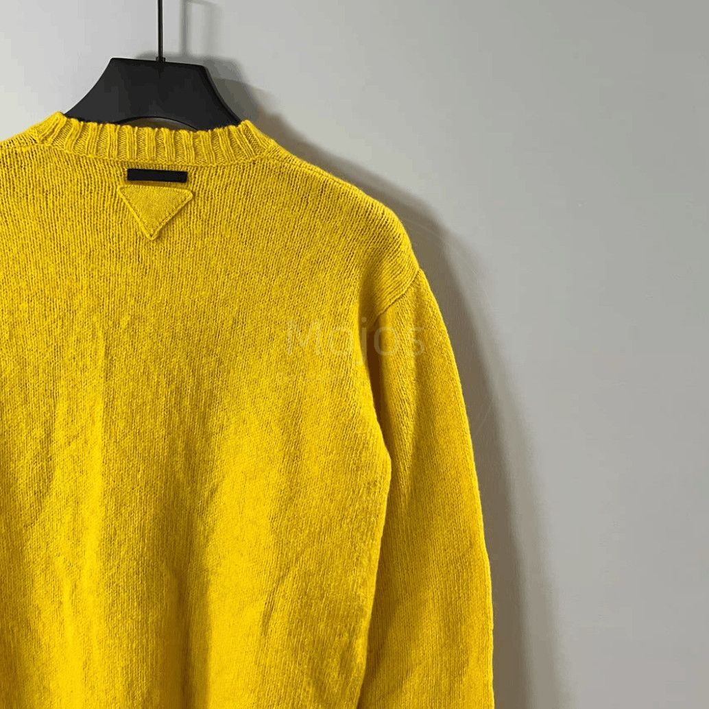 Prada Sz 46 Prada Triangle Logo Knitwear-2508 Size US S / EU 44-46 / 1 - 4 Thumbnail