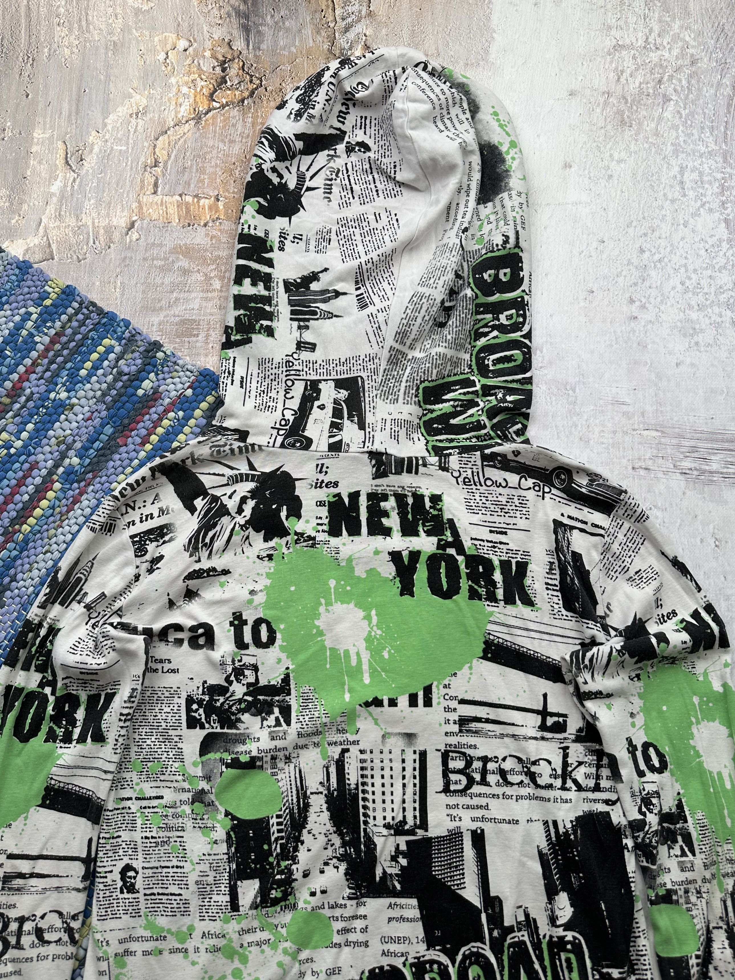 Japanese Brand Vintage Printed Cropped Hoodie A543(613)D15 Size US S / EU 44-46 / 1 - 13 Thumbnail