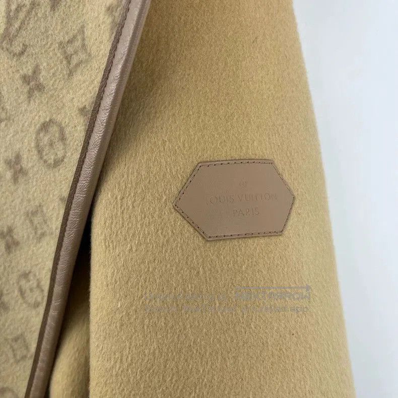 Louis Vuitton Louis Vuitton Monogram Short Coat. Size US M / EU 48-50 / 2 - 5 Thumbnail