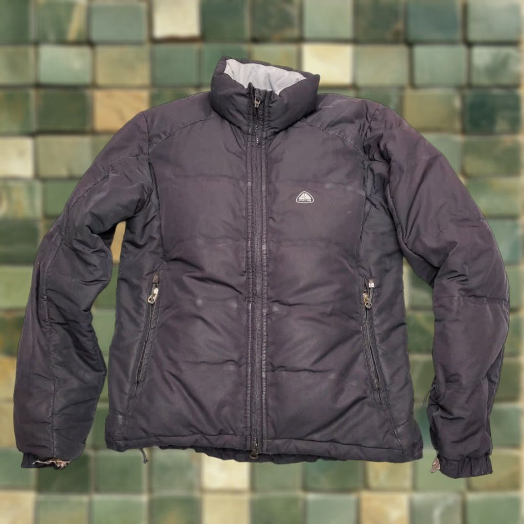 Nike VINTAGE Nike ACG Jacket Mens Small Black Goose Down Puffer Jacket All Conditions Size US S / EU 44-46 / 1 - 1 Thumbnail