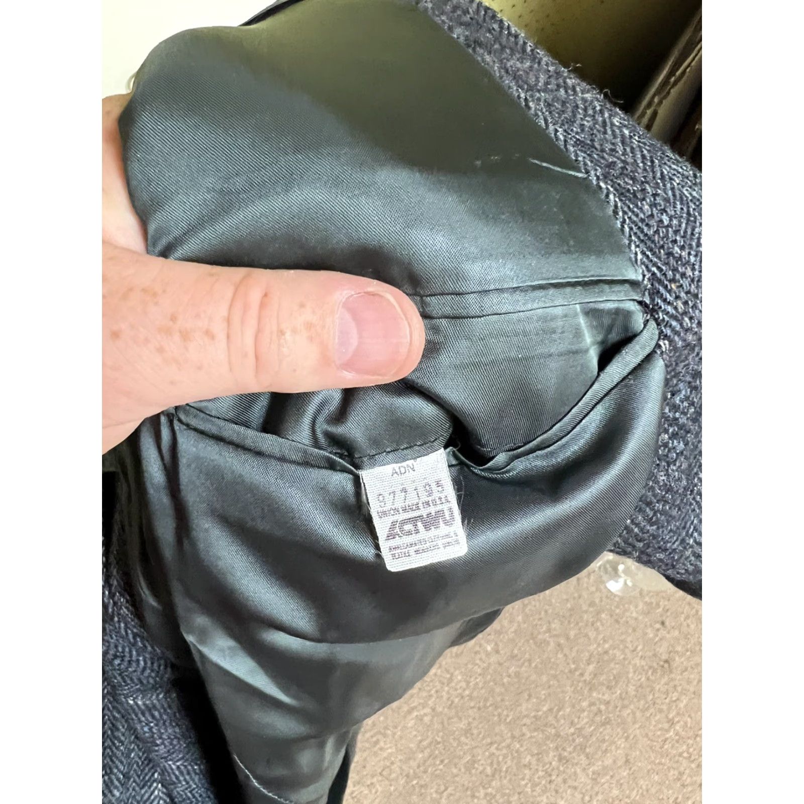 Brooks Brothers VINTAGE Brooks Brothers 346 Feathertweed Wool Two Button Men's Sz 43 Long *As Is* Size 46R - 4 Thumbnail
