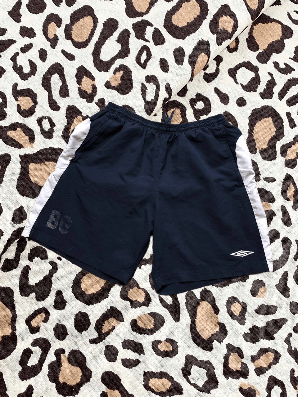 Umbro Vintage Umbro Blue STREETWEAR Shorts Size US 36 / EU 52 - 1 Thumbnail