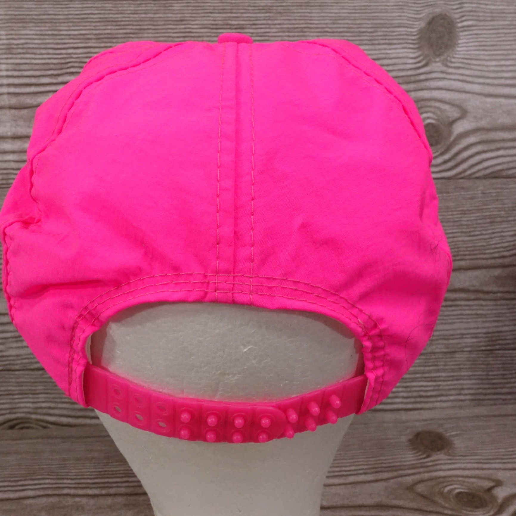 Vintage VINTAGE Carquest Arnold Kohler City Missouri MO Neon Pink Trucker Snapback Hat – Adjustable Unisex Adults Pink Cap, 90s? Vintage Casual Headwear Size ONE SIZE - 6 Thumbnail
