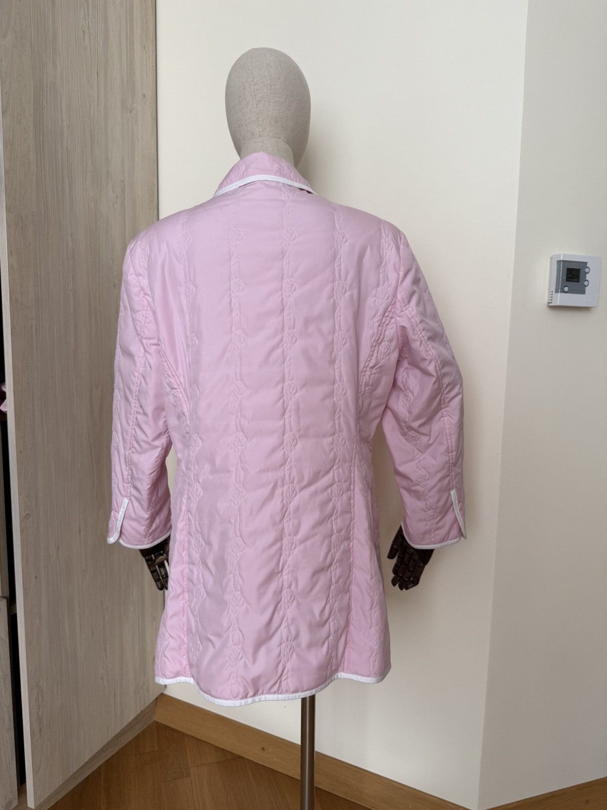 Escada Escada Vintage Quilted Jacket – Pink Satin Size M / US 6-8 / IT 42-44 - 2 Thumbnail