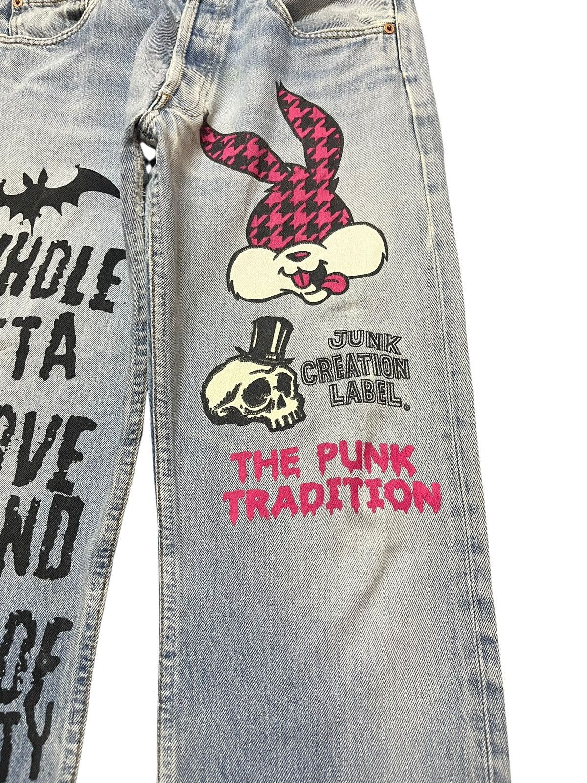 Levi's Vintage Clothing Vintage Levi’s 501 Looney Tunes Printed Denim Size US 31 - 6 Thumbnail