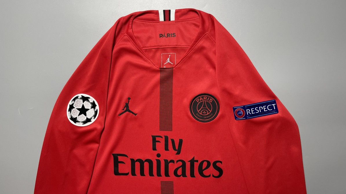 Nike PSG NIKE 2018/2019 FOOTBALL GOALKEEPER HOME JERSEY #1 BUFFON Size US S / EU 44-46 / 1 - 3 Thumbnail