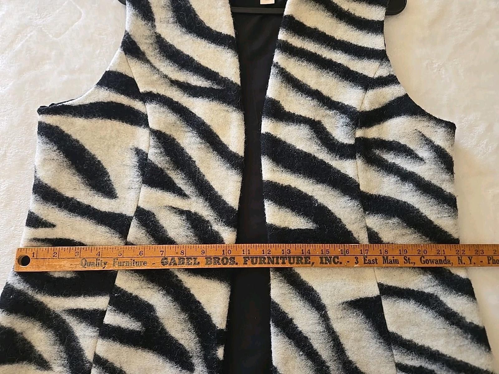 Chicos Chico's Vest Jacket Womens M Size 2 Wool Blend Zebra Print Size XS / US 0-2 / IT 36-38 - 8 Thumbnail