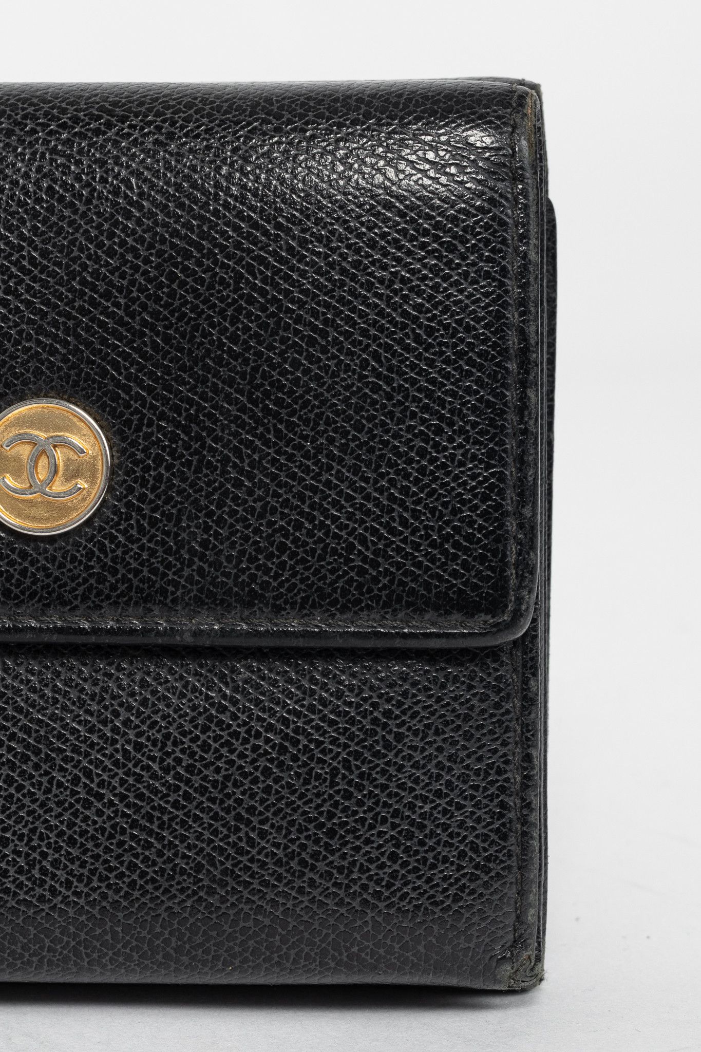 Chanel Chanel Black Leather Coco-Button Trifold Compact Wallet Size ONE SIZE - 6 Thumbnail