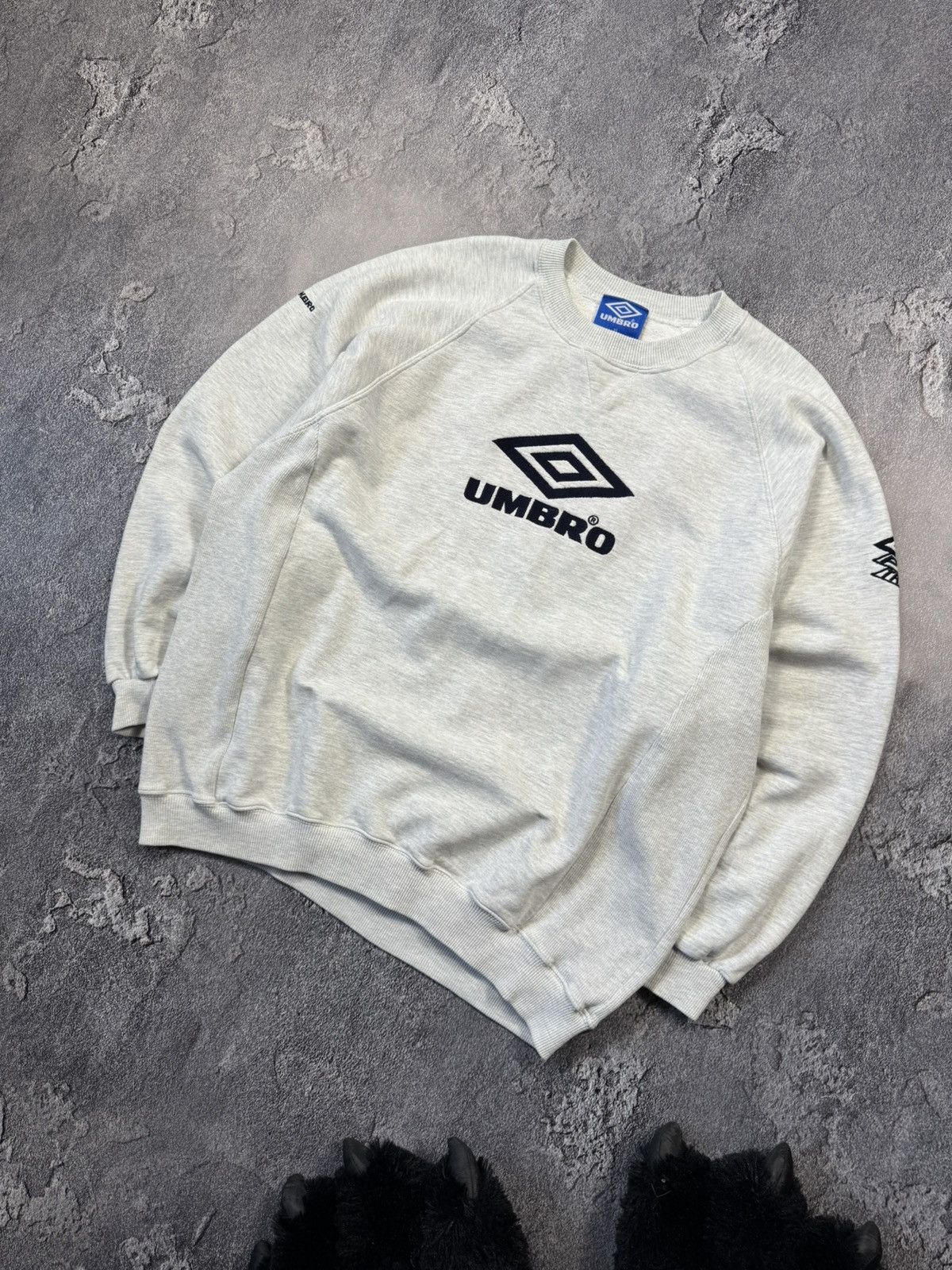 Umbro Umbro Vintage Sweatshirt — Great Condition Size US XL / EU 56 / 4 - 1 Thumbnail