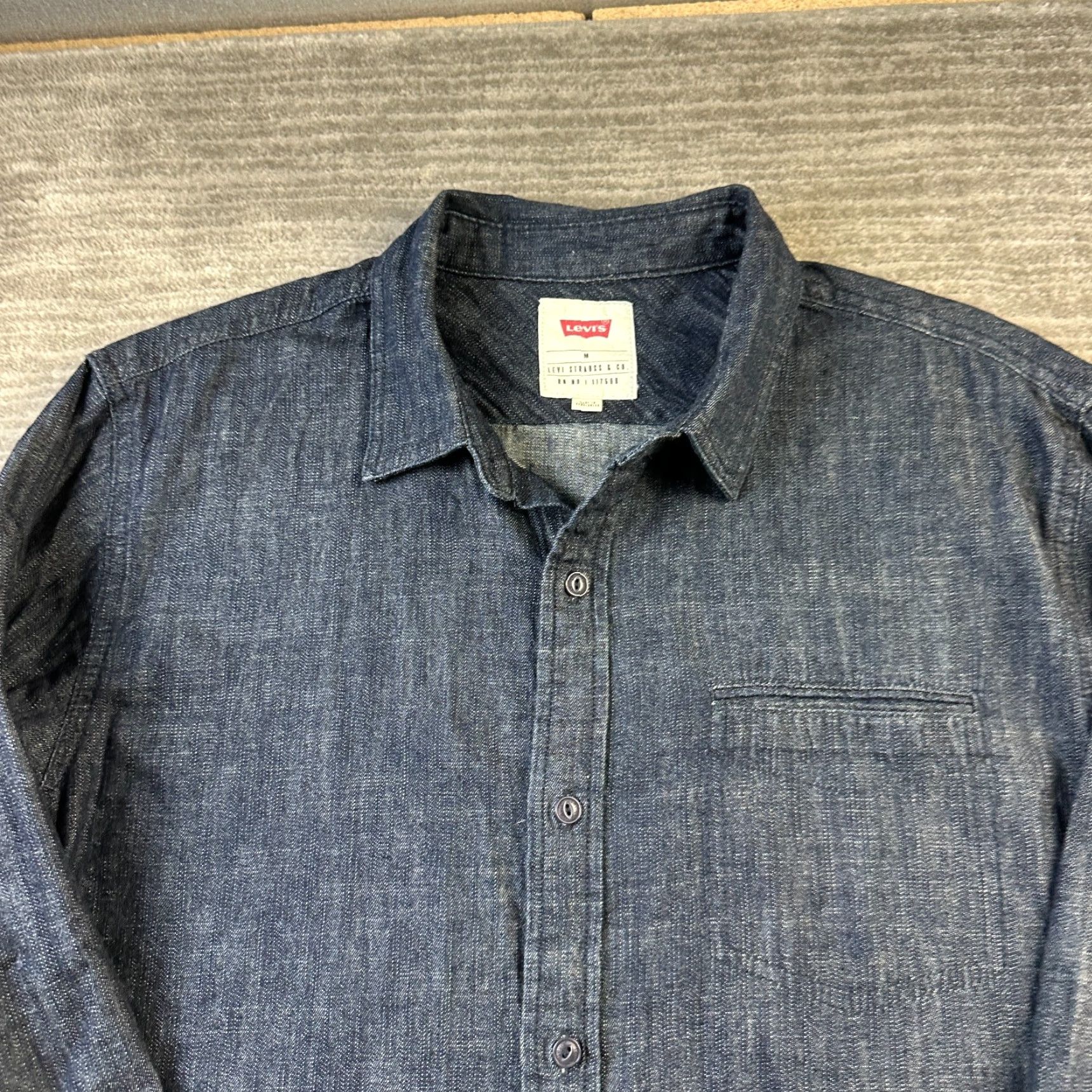 Levi's Levis Jean Shirt Mens Medium Blue Denim Dark Indigo Pocket Long Sleeve Button-Up Collared Casual Workwear Regular Fit Classic Colorful Preppy Size US M / EU 48-50 / 2 - 3 Thumbnail